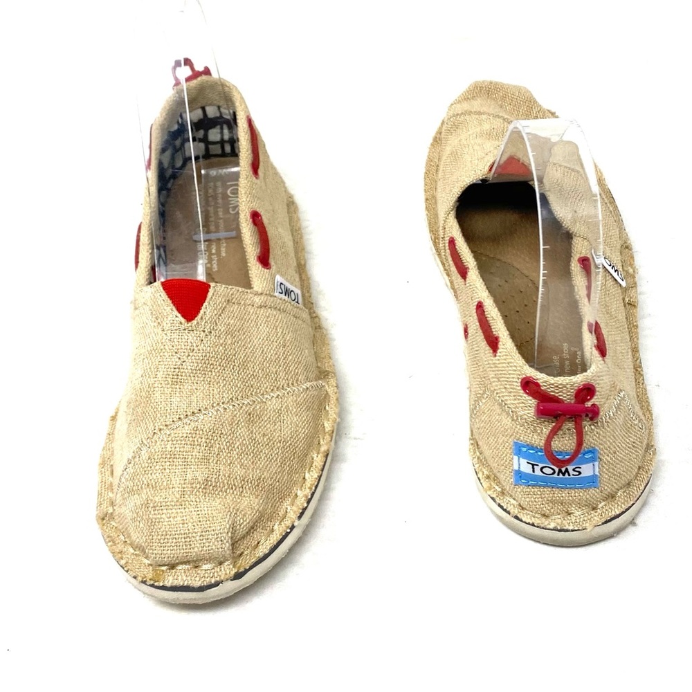 Toms - Picture 4 of 7